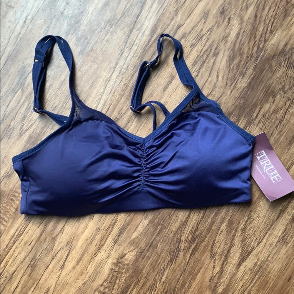 True and Co pull over bra